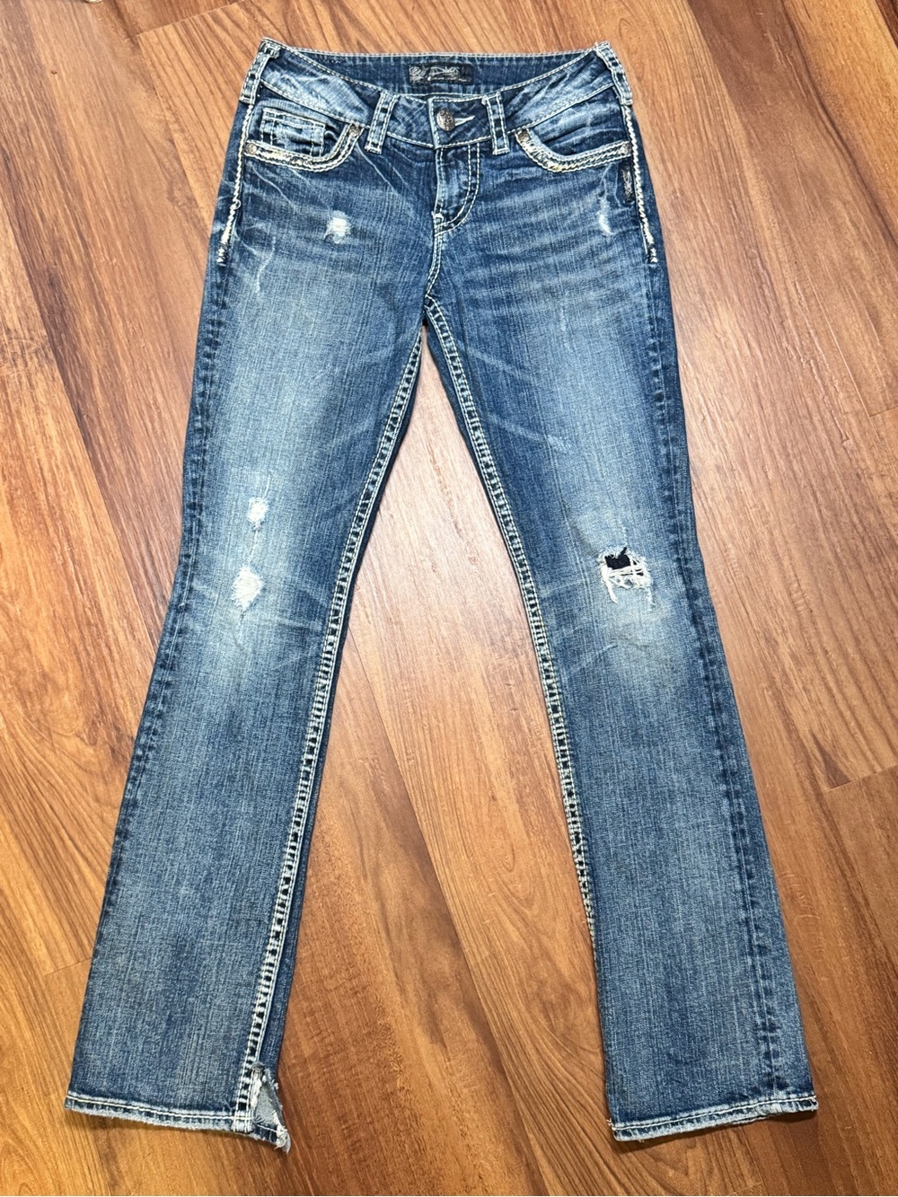 Silver Jeans BabyBoot Cut Blue Distressed Jeans with Embellished Pockets W26/L31 - Picture 2 of 12